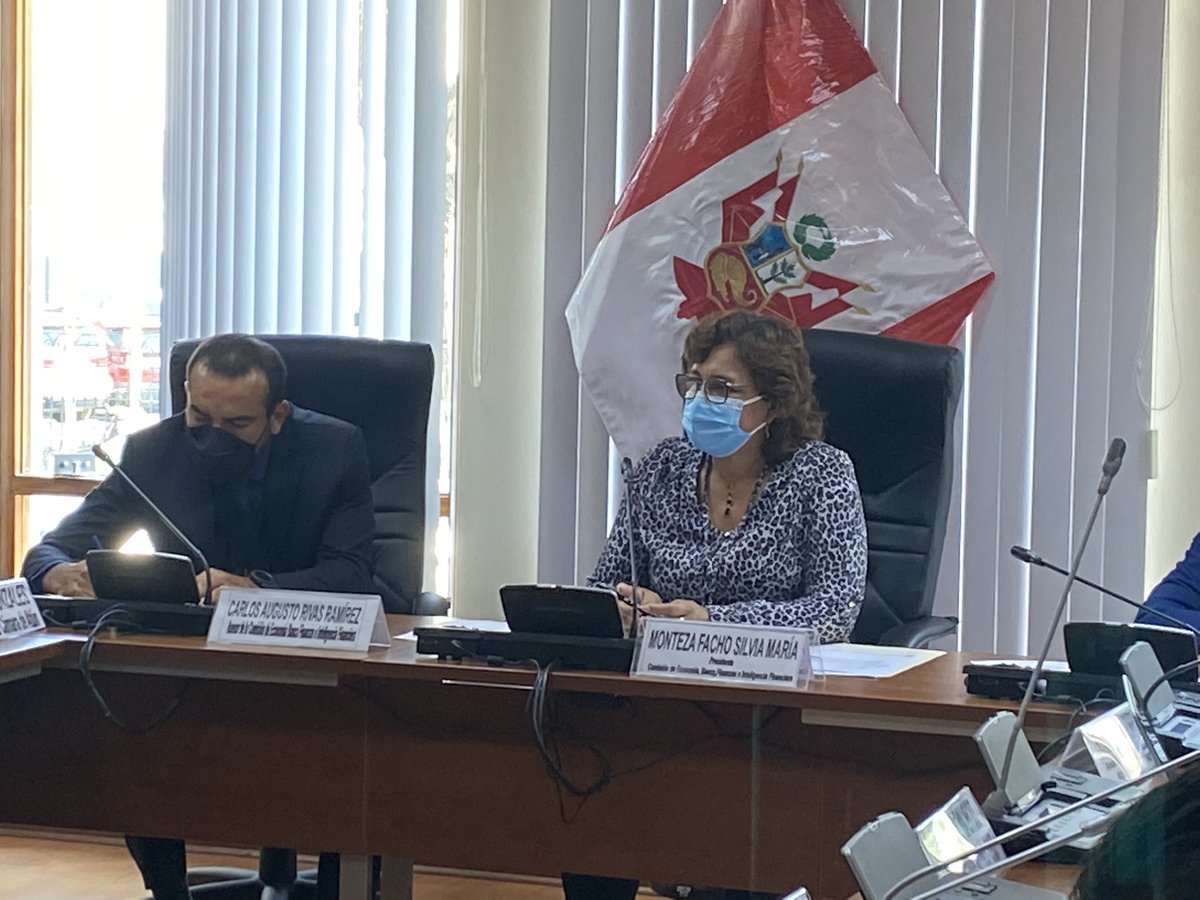 SilviaMontezaAp's tweet photo. Las organizaciones invitadas piden que se pueda descargar atún en puertos nacionales con o sin permiso de pesca. Finalmente, se acordó solicitar las opiniones técnicas al anteproyecto de ley que propone modificar el artículo 1 de la Ley N° 28965. https://t.co/TY0ju7S6Qo