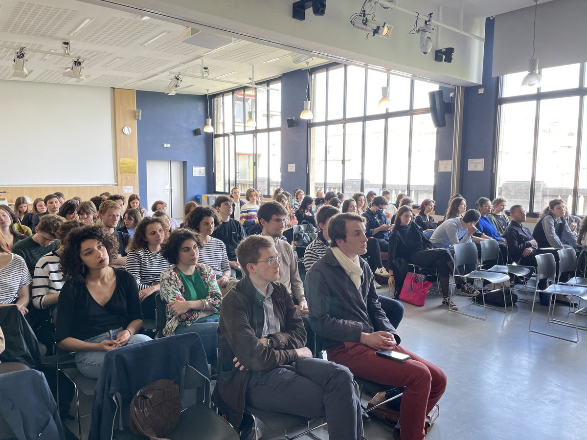 LaTranspla's tweet photo. Today is the award ceremony for the @sciencespo European Heritage Prize! 
Students present their project proposals to a jury of professionals, led by us &amp; @RCE_infos!  🥇
The objective? To imagine the new forms of action that will make the cultural Europe of tomorrow! 💪 https://t.co/fhVFE7LndM