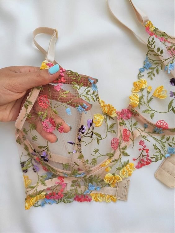 Excuse Prada tweet media