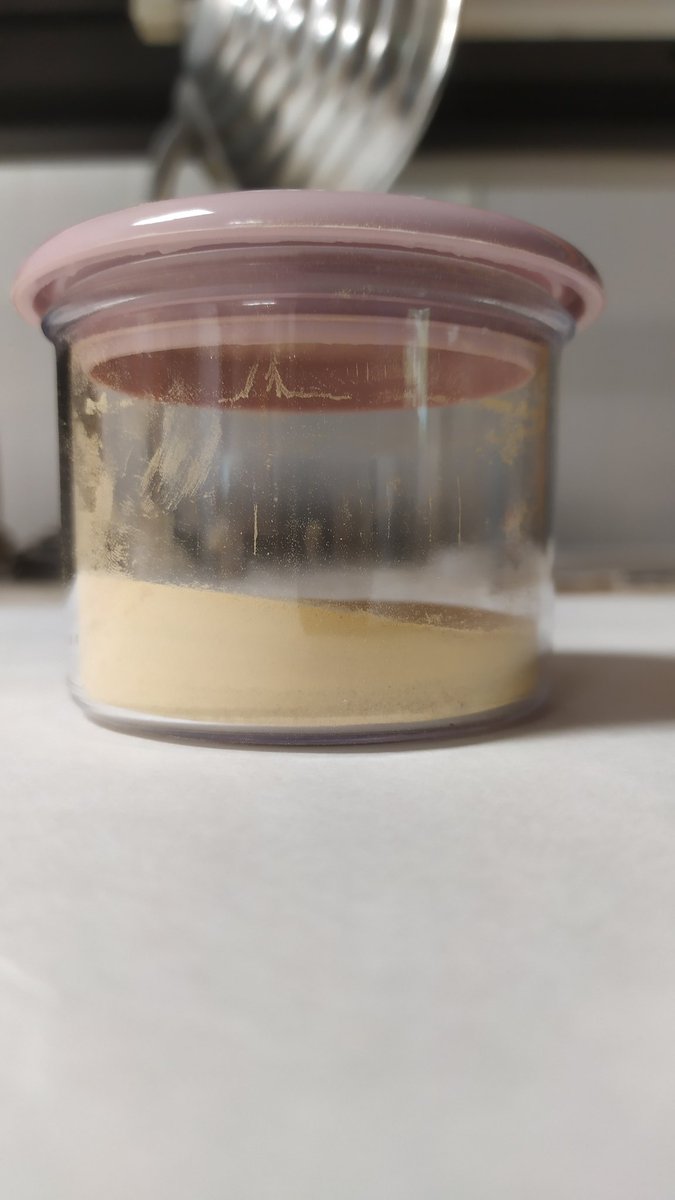 BiocloudUGR's tweet photo. #spring pollen season continues, and  different species start releasing their #pollen into the atmosphere. Here we have male #pine cones, that we collect to extract pollen than will be used later in different experiments. 
@GFAT_ugr @CanalUGR @iista_es https://t.co/Iv0owJw6Ai