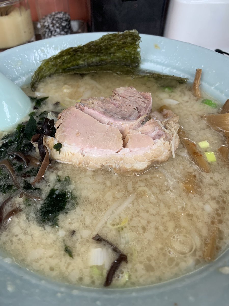 朝ラーショ
ラーメン小🍜
600円
ニンニク胡椒紅ショウガ入れて美味しく頂きました。
#ramenshopdokoka