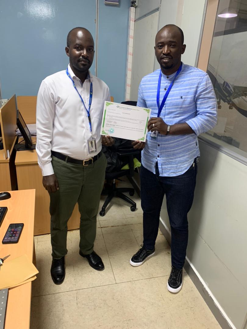 Today, our Collection Manager <a href="/sinayobye51/">Sinayobye13</a> handed out a Green Certificate to <a href="/FlyRwandAir/">RwandAir</a> certifying that they disposed their E-waste in an environmentally friendly manner with Enviroserve Rwanda. Thank you Rwandair for thinking &amp; acting Green. #e_wastemanagement #greenRwanda