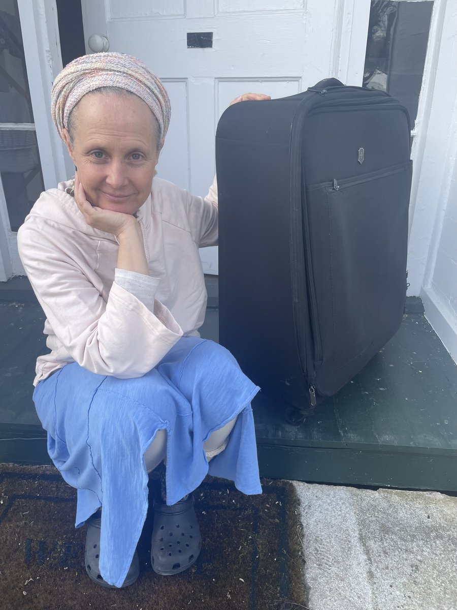 snatamk's tweet photo. 55 days. 14 flights. That’s at the top of the packing list I just started for our upcoming tour through Europe, Israel and the Uk. Pretty wild right? I can't wait to chant with you💗 https://t.co/3tpA4ber6S https://t.co/Gn9yncgl1M
