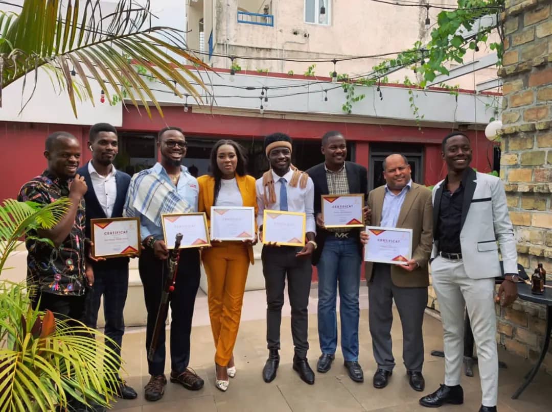 pasceus's tweet photo. #BCP | Bureau de Communication de Pascéus

Un grand Merci pour l'équipe de "YOSEN/Youth Social Entrepreneurship" qui nous a Honoré le Samedi 23 Avril 2022 à l'occasion de la première édition de leur SOMMET ENTREPRENEURIAL.
kòmante|Renmen|Pataje
#LideAvanLidè2022
#NouSePrezan2032 https://t.co/1DJbvCW6EU