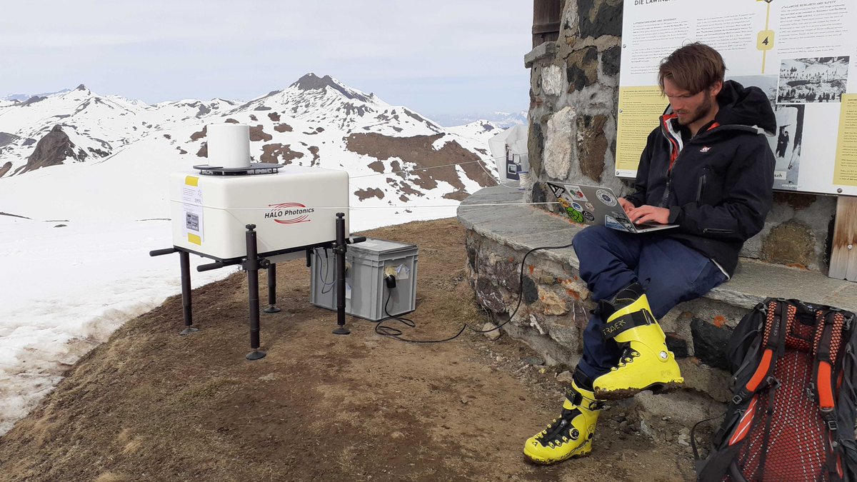 Meanwhile back in Davos, M. Haugeneder and D. Reynolds have deployed a wind LiDAR for measurements over the Gaudergrat (pictured in background), and enjoyed some home-office in the field. The rest of the group returns from Sodankylä this week. #sturmfrei