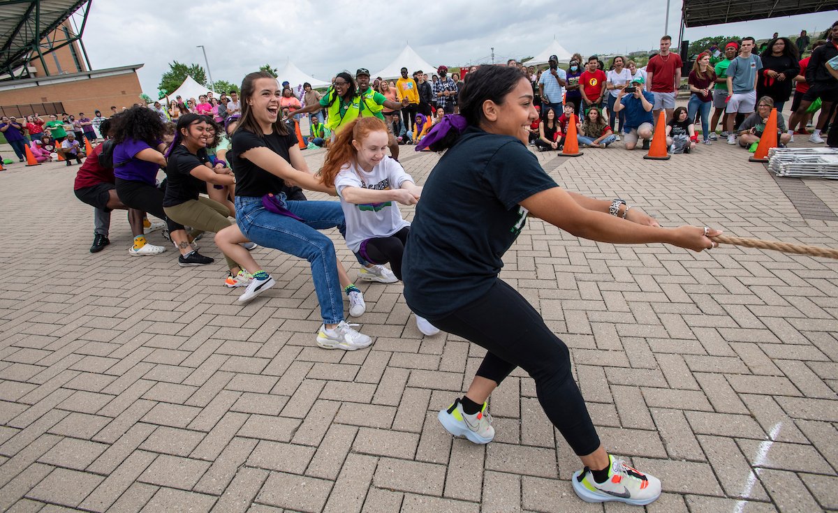 We had a great time welcoming 580 new members of our #UNT #MeanGreenFamily at Admitted Students Day! Over 1,200 new students, friends and family joined us at Apogee Stadium to celebrate this great accomplishment!