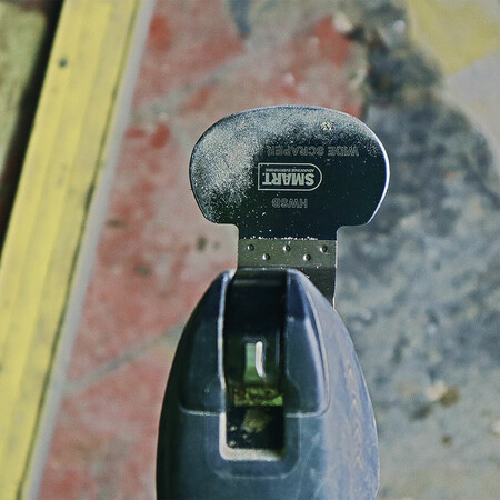 SMARTmultitool's tweet image. On-site with the Wide Scraper blade, making light work of floor covering removal jobs 🤩

Is the Wide Scraper blade part of your multi-tool blade collection?

#ThatsSMART