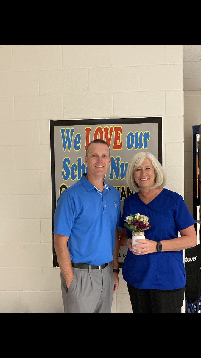 Congratulations to Kathy Alexander who was named Etowah Zone nurse of the year for 2021-22.