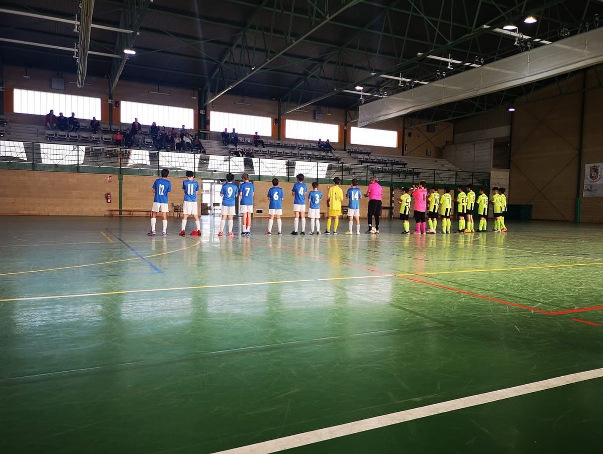 EntreMontesion's tweet photo. 🔵📸 |MOMENTOS DE LA PASADA JORNADA|
Os traemos una serie de momentos, vividos la anterior jornada.
#SentimientoDeClub🔵
#MontesiónEsUnSentimiento💙
#EMFutsal⚽️ https://t.co/M5ZMgAWlhp