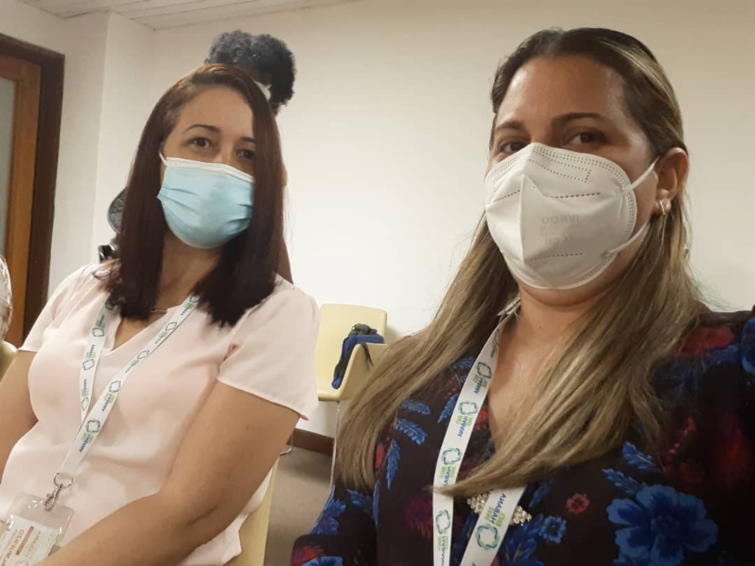 BIOCENCU's tweet photo. @BIOCENCU participa en las conferencias de diferentes simposios en #BioHabana2022:Bioprocesos, Industria4.0, COVID19, Negocios, entre otros. #NoNosDetenemos #ComprometidosConElFuturo #ApuestaDeLaCiencia #PorLaVida https://t.co/J6v81FLmDU