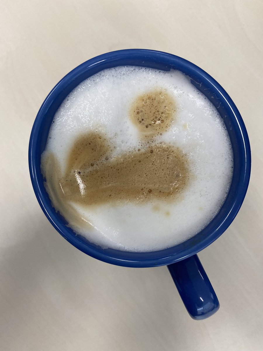 Do you ever think your coffee is trying to tell you something?

What do you see? I see someone who is either thinking, or doing arm weights at the gym! 😂

#Coffee #CoffeeMessage #MessageInACoffee #Thinker