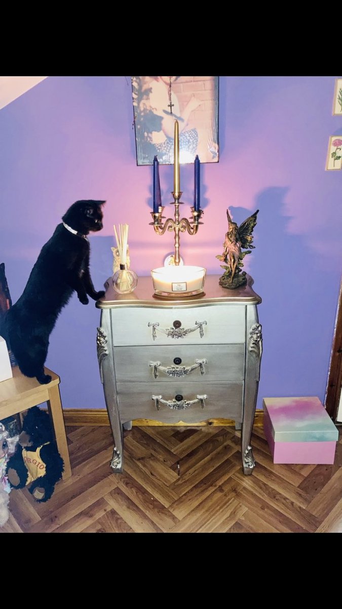 What is this magical light that smells so good?!