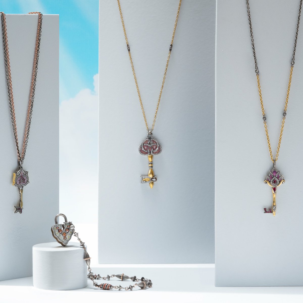 sevanbicakci1's tweet image. ‘Our ancestors held the valuable keys to life's deepest secrets. I also dreamt of unique locks and keys at the end of necklaces so that their bearers could always unlock their hearts. Now's the time to rediscover our own souls along with them.’ – Sevan Bıçakçı