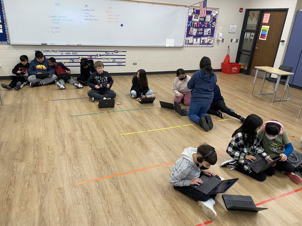 Spontaneous sharing, smiles, and head bobbing. Welcome to <a href="/soundtrap/">Soundtrap for Education 🎶</a> 4th grade! #d76Diamonds