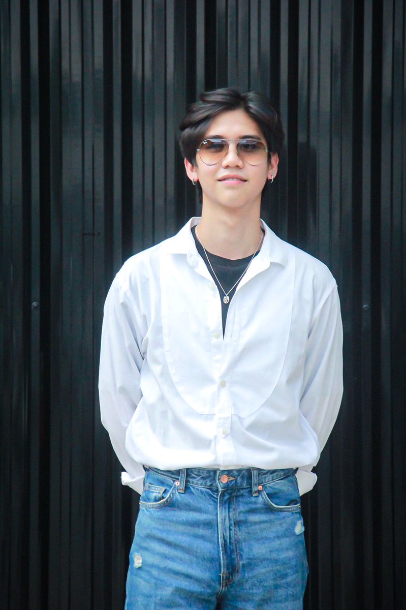 ลุคไปมอบของวันนี้แอดเลิฟมากเลย แต่งบ่อยๆนะคะ มันดีต่อใจ 🥰😍

#HappySsingDay25th #ssingss #คนของซิง