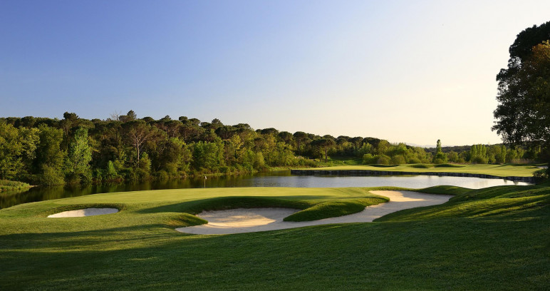 Golfbreaks.ie tweet media