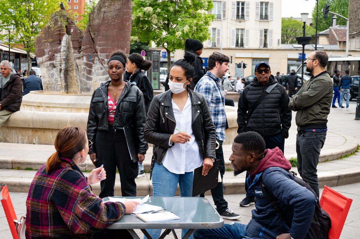 aubervilliers93's tweet photo. [RETOUR EN IMAGES] Auber Inclusion Tour du mardi 26 avril
De nombreux jeunes ont participé à l’événement consacré à l’orientation organisé par la Ville et la Mission locale sur la place de l’Hôtel de Ville. 
#Aubervilliers #missionlocale #auberinclusion @MLAubervilliers https://t.co/PPb3xGaCIK