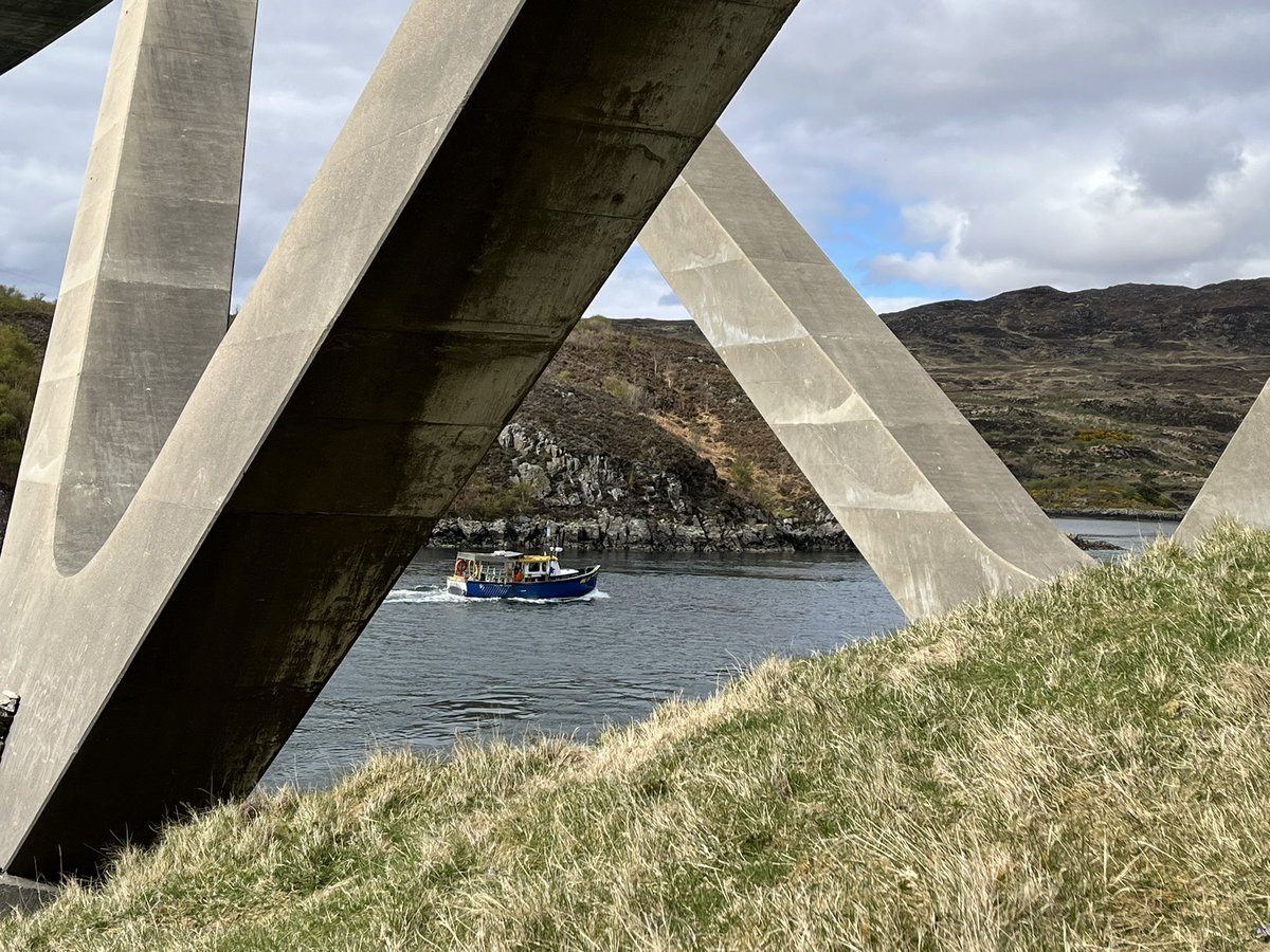 highland_coast's tweet photo. A fine day yesterday for our 3rd #NewtonLodge #KyleskuHotel #CommunityLiaisonGroup meeting and great to welcome @eann_hie and #ColinSimpson #HighlandCouncil over to #RoyalMarineBrora meeting today - #EastMeetsWest #A837 #Suiliven https://t.co/8SdUDLVR8V