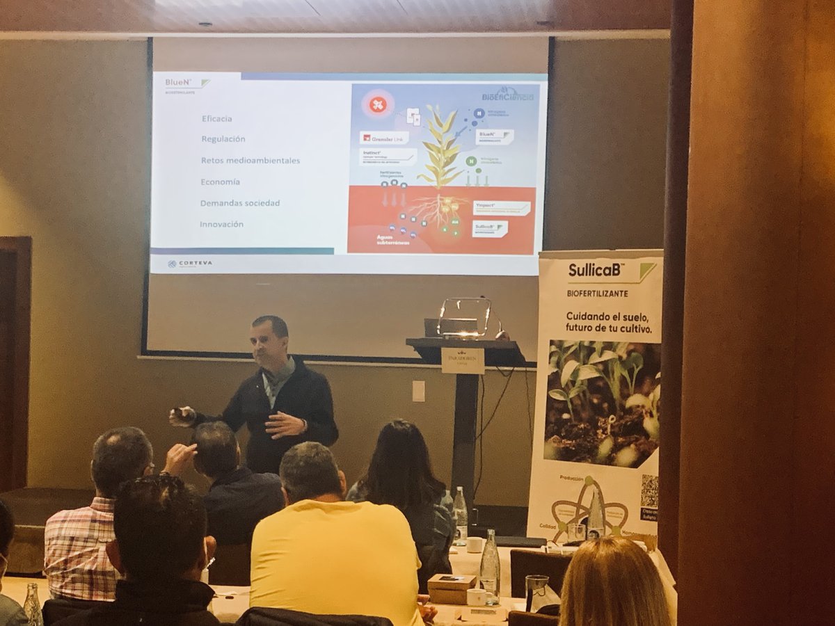 📸 Jornada Técnica Corteva sobre Lechuga y Similares en📍Murcia

👉🏻Tuvimos la oportunidad de analizar los principales problemas #fitosanitarios de este #cultivo 🥬 junto a expertos como Alfredo Lacasa y Antonio Monserrat; y nuestros compañeros David de Scals y José Fernández.