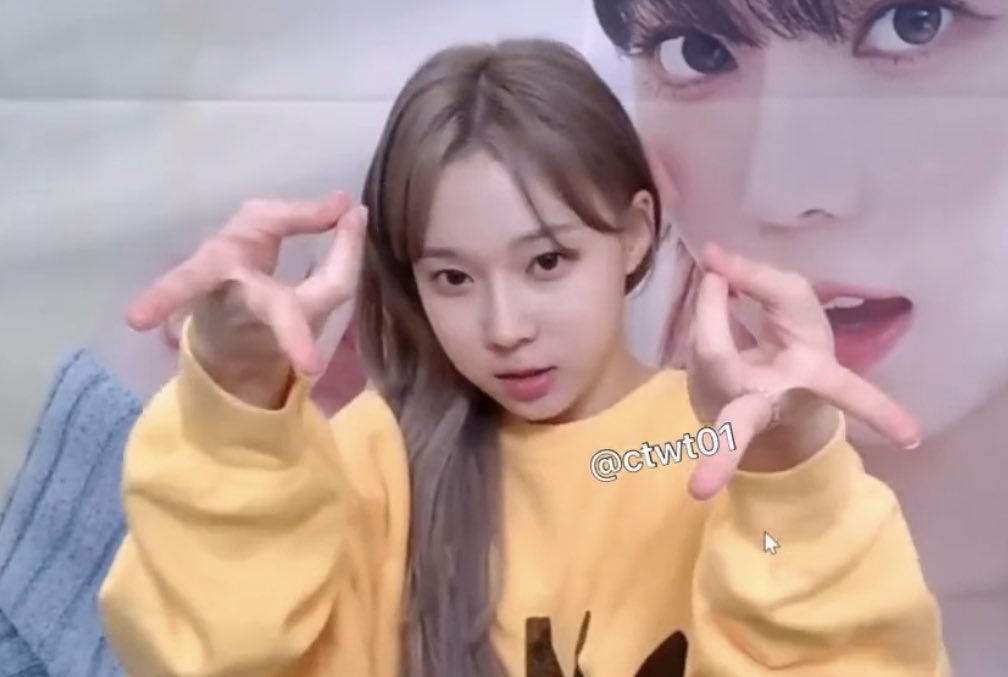 onewinter_'s tweet photo. 오늘 레전드 병아리 https://t.co/Yr9FkHDbpu