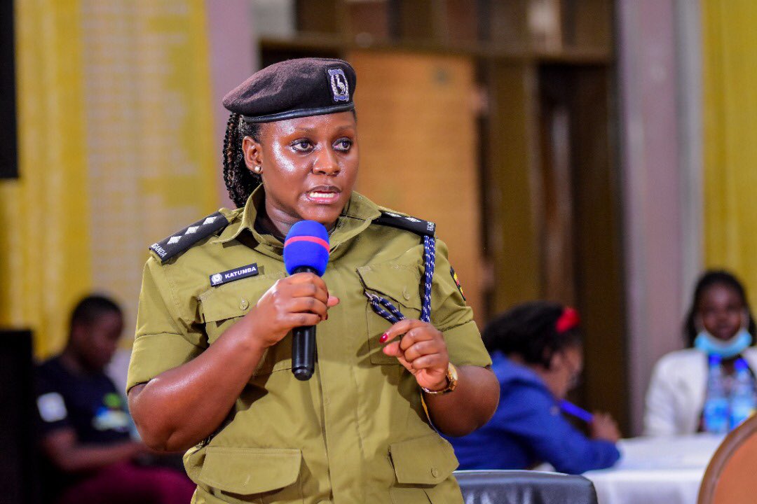 bakerjumba1's tweet photo. One of those smiling speeches ever 🙂 from SSP Katumba @uganda_police
"Every police station across the country has a comdom corner for all civilians "
But how uses them?
#PasUTheMic
#YPlusSummit22 https://t.co/elGT2uOhWn