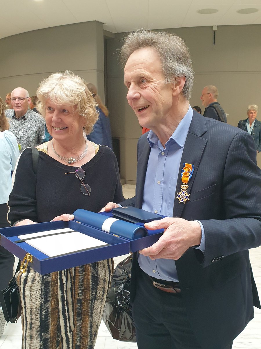 Trots! Hans Lomans, mijn bonusvader, benoemd tot Officier in de Orde van Oranje Nassau! Zo verdiend!