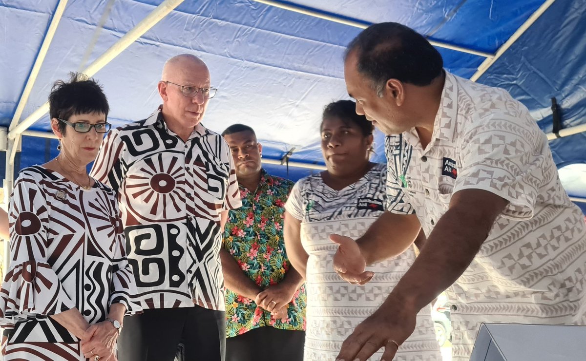 AustralianFiji's tweet photo. Fiji @AusHPship partners met with Australia’s Governor General David Hurley today at a special event organized by @FijiNDMO in Suva to share their experiences &amp; ongoing efforts on disaster preparedness and response in Fiji. Click on the link ⬇️ for more!
https://t.co/rjNmRa8PXl https://t.co/6dK8yWizGi