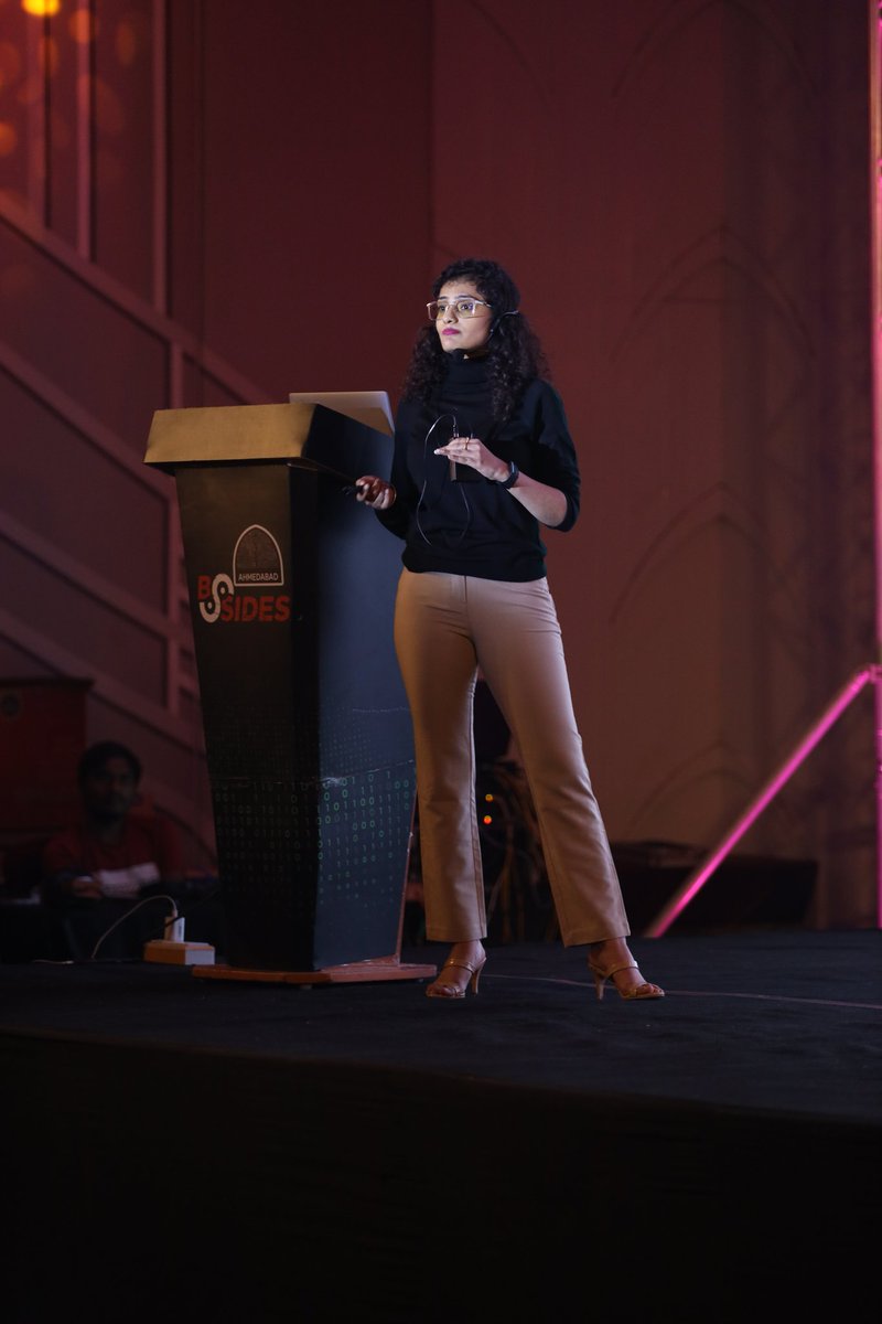sheth_kavisha's tweet photo. Some myths about public speaking

1. You should have knowledge good vocabulary and use that -
 I don't know!
2. You need to have some experience 
- I didn't had !
3. You need to have atleast few years of experience to speak at conference -I didn't had ! https://t.co/Z21YAOESjV