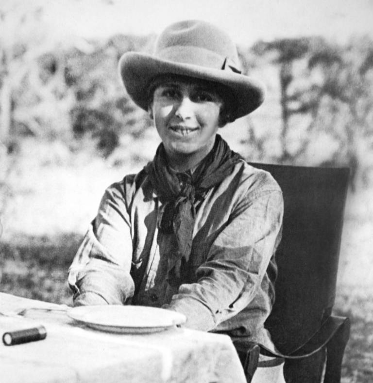 fuedicho's tweet photo. "Conozco la cura para todo: agua salada... de una u otra forma: Sudor, lágrimas o el mar".
Karen Blixen 
#Fuedicho https://t.co/WcYtuOozBU