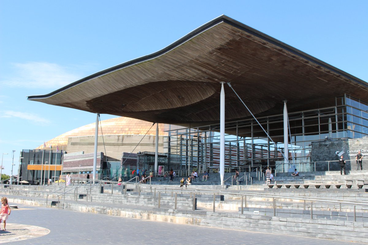 Siambr y Senedd tweet media