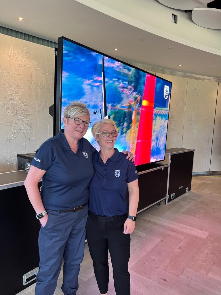 PhilipsDisplay's tweet image. The PPDS UK team hosted a great event yesterday @TheGroveHotel for our #hospitality launch event of the latest Philips #mediasuite range. Discover all the latest features at bit.ly/3viS8iT #ppds #digitalsignage