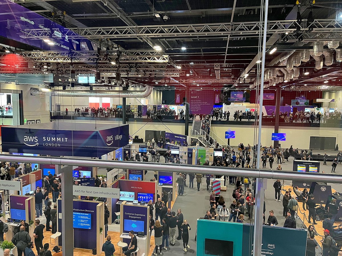 LINX_Network's tweet photo. We are also joining the @AWS Summit today in London. Really enjoying the content so far and looking forward to meeting up with #LINX members and partners at their exhibition spaces. #awssummit2022 #AWS #LINXCloudConnect #cloudaccess #cloud #peeringandmore #interconnectionservices https://t.co/xqYn4cDBuZ