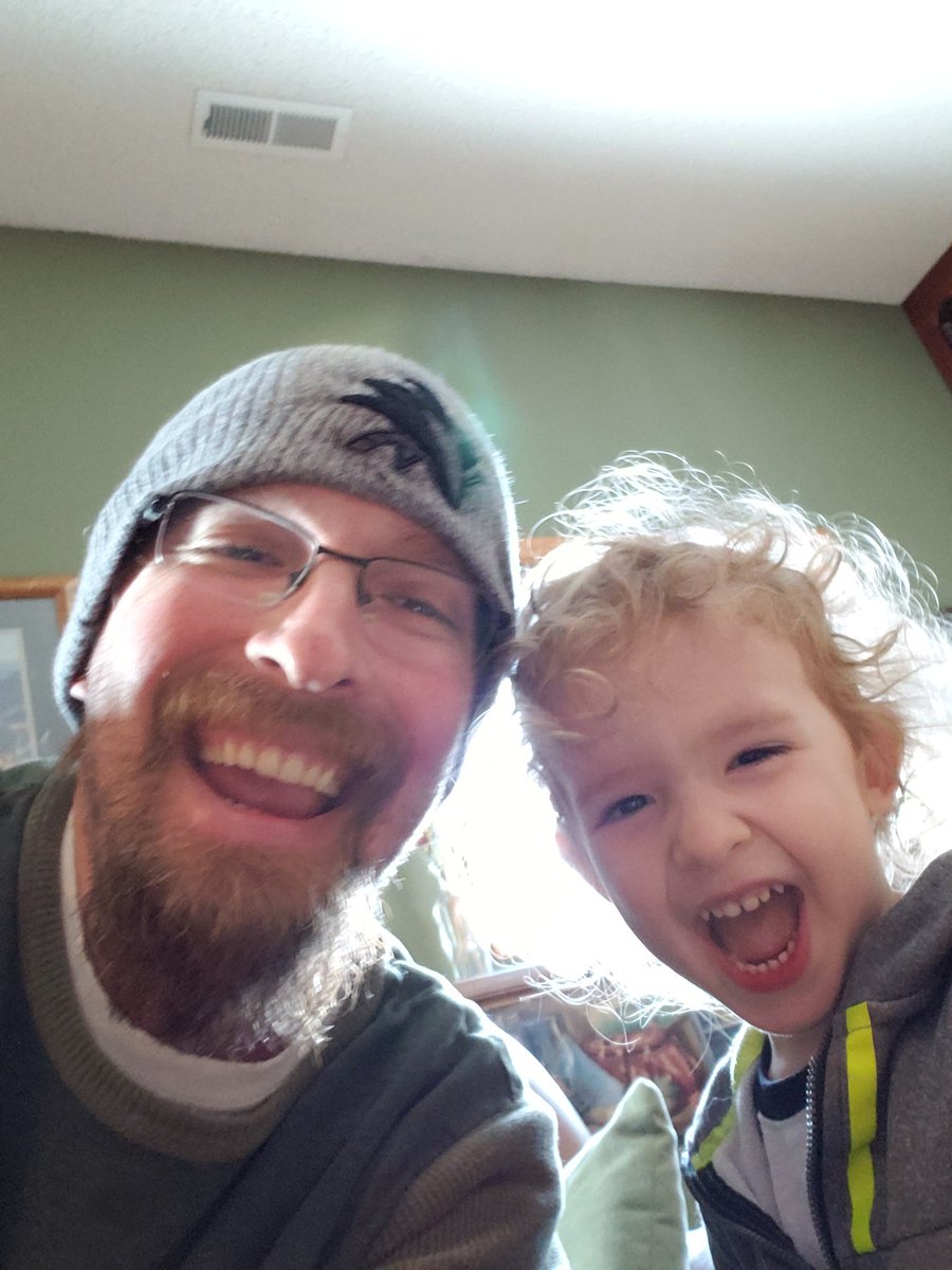 kirk_schnetzer's tweet photo. Something, new cat, single Dad, no time, no sleep.... https://t.co/801nNEHhuH