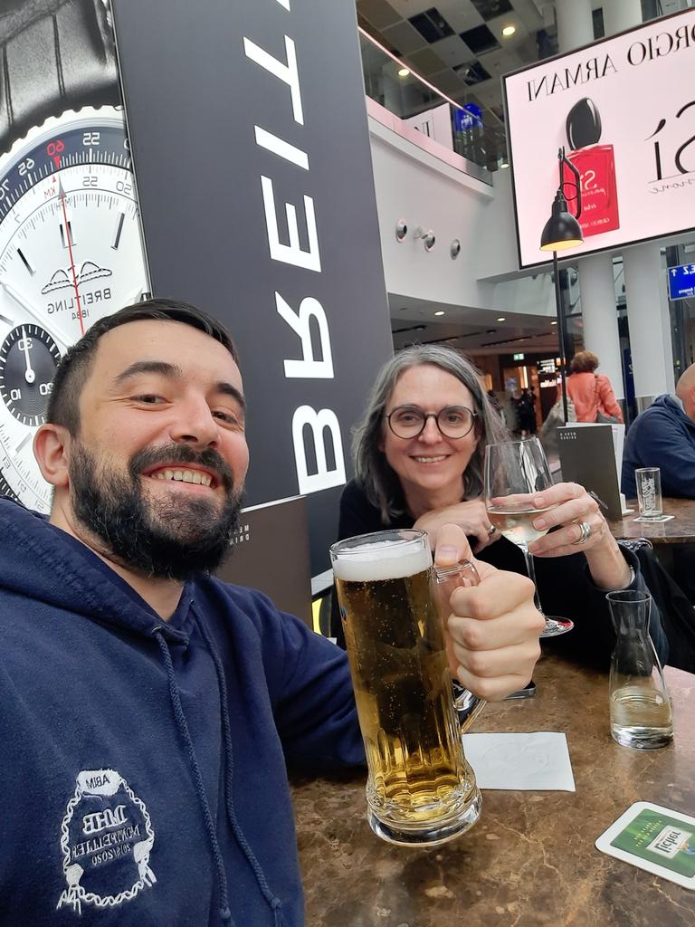 a_payelleville's tweet photo. On our way to the FEMS postdoc summerschool ! #FEMS #postdocsummerschool @medils1 https://t.co/TnNLvSeGSp