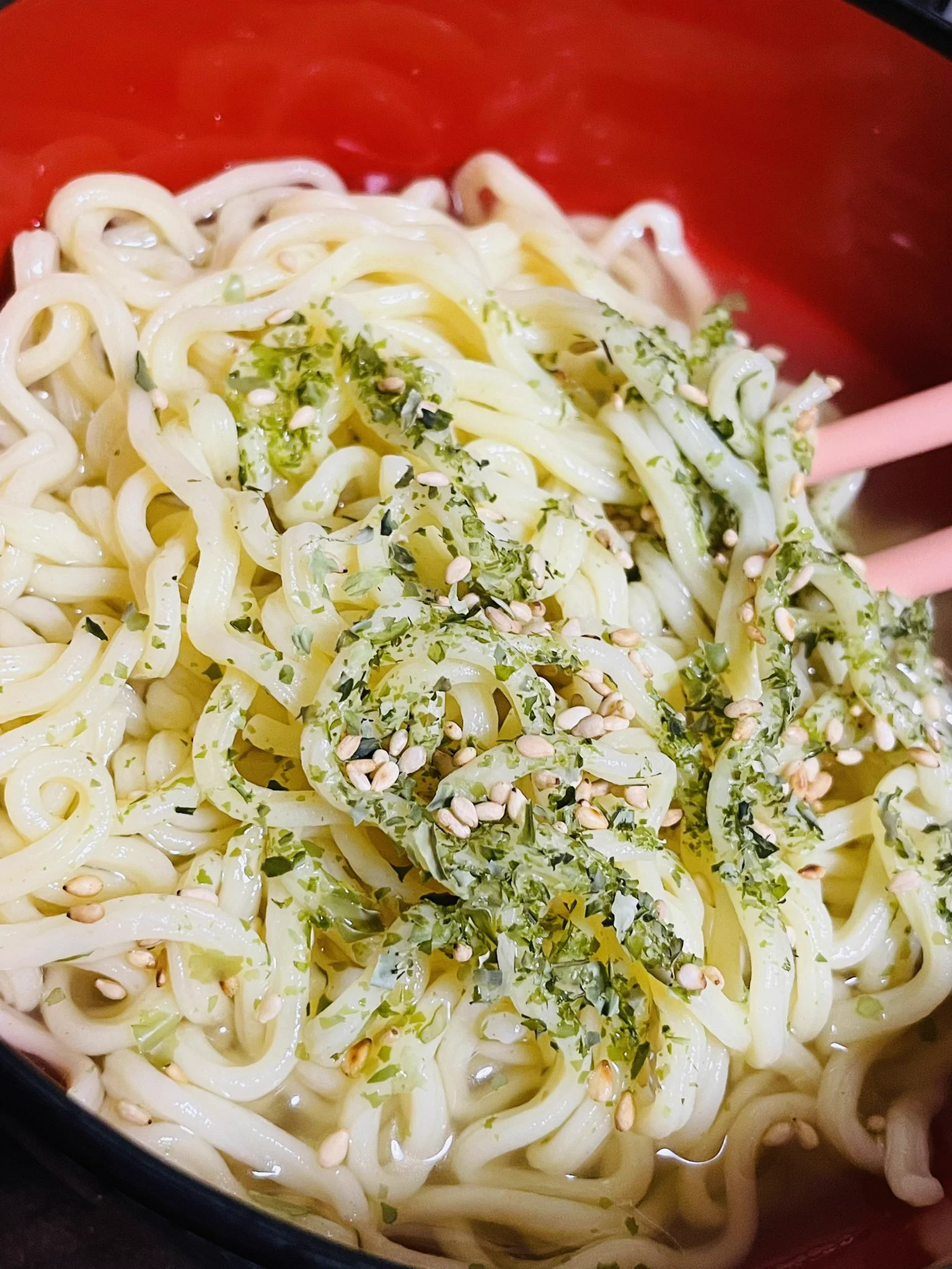 子供がまだ小さいのでネギはやめて青のりにして、にんにくを半量にして作った✨
美味しいー✨
チビたちもバクバク食べて良かった！
暑い日に最適ヾ(*´ω`*)ﾉ  