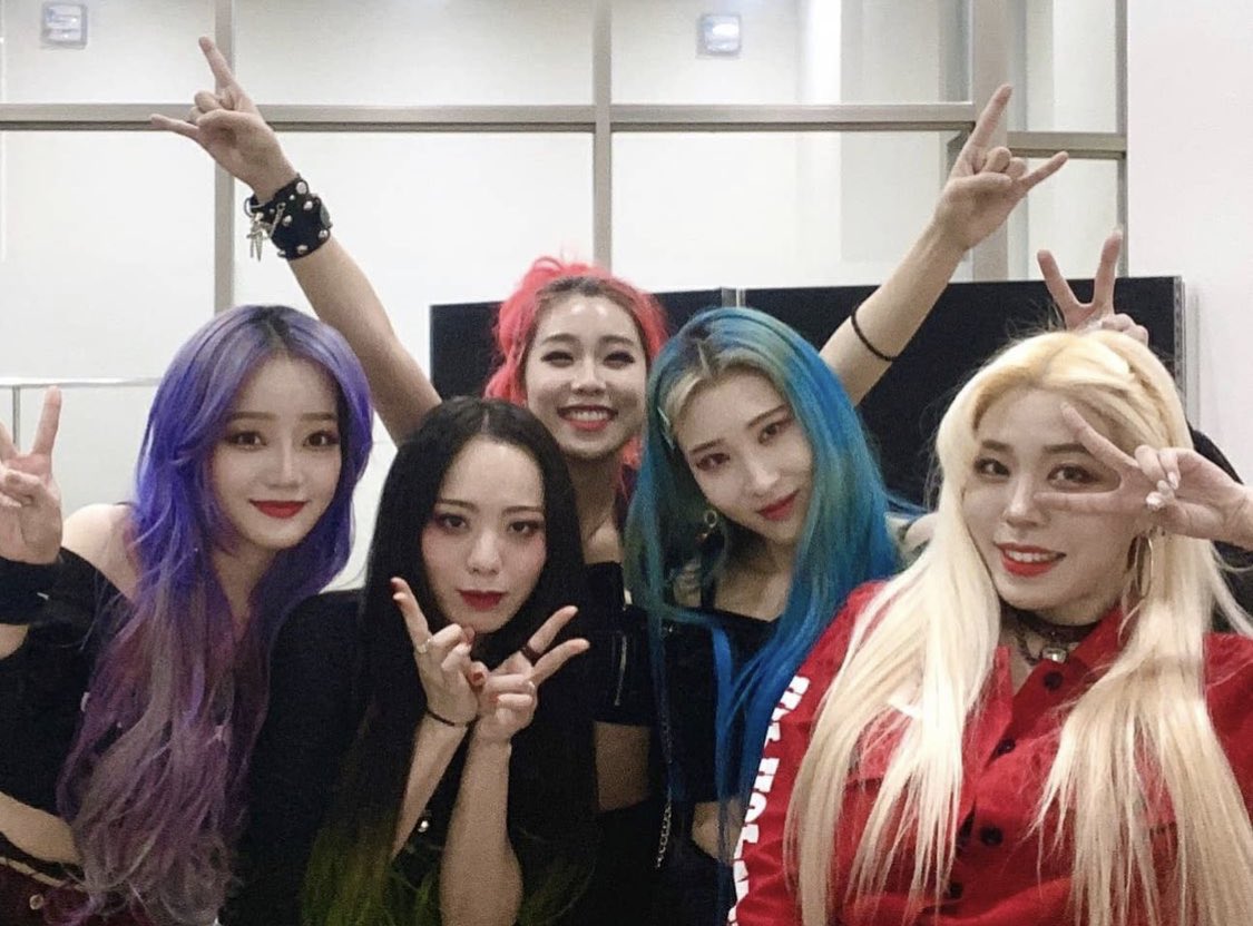 cleracha's tweet image. why you should stan rolling quartz: a thread