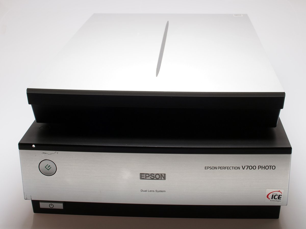 Ffordesphoto's tweet photo. We sell Scanners new and used, if you are wanting to scan big negatives this Epson V700 is a good option.
https://t.co/xVmGZhY4gM
#epson #epsonscanner #perfectionv700 https://t.co/2zrBzQVmfr
