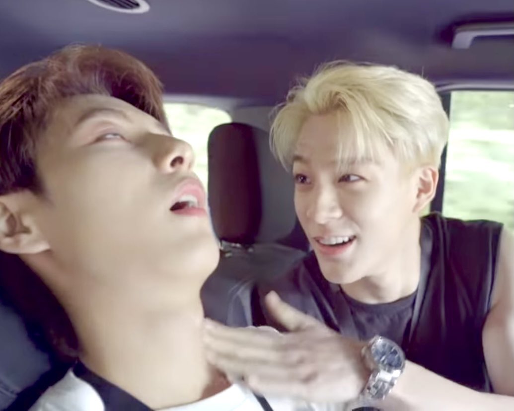 _renjxn's tweet photo. smthn about jeno and renjun's adam's apple 🤣 https://t.co/hQqm3DcjyA