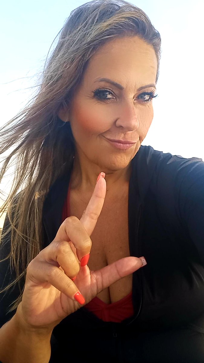 franki_renata's tweet photo. Bom dia povo do @LulaOficial 
Quartouuu... #AGenteQueLute
#Lula13
#LulaNoPrimeiroTurno 
#ForaBolsonaroeSuaQuadrilha https://t.co/v6uQXfHpF0