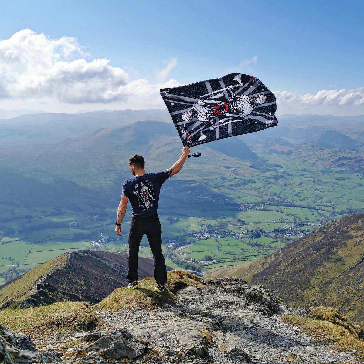 Fly your flag!

Join the Huscarl community and fly our Ethos with Pride 🤙🏻

#huscarl #ethos #nft #clothing #flag #1yearfromnow