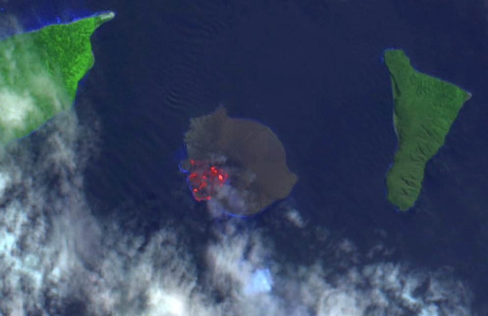 etnaboris's tweet photo. Although eruptive activity stopped at Anak #Krakatau on 25 April 2022 (this 27 April 2022 #Sentinel2 image by @CopernicusEMS shows still-hot lava but no sign of eruption in progress), internet is still vibrating with alarming news about the volcano erupting and threat of tsunami. https://t.co/PmHkXNmvn4