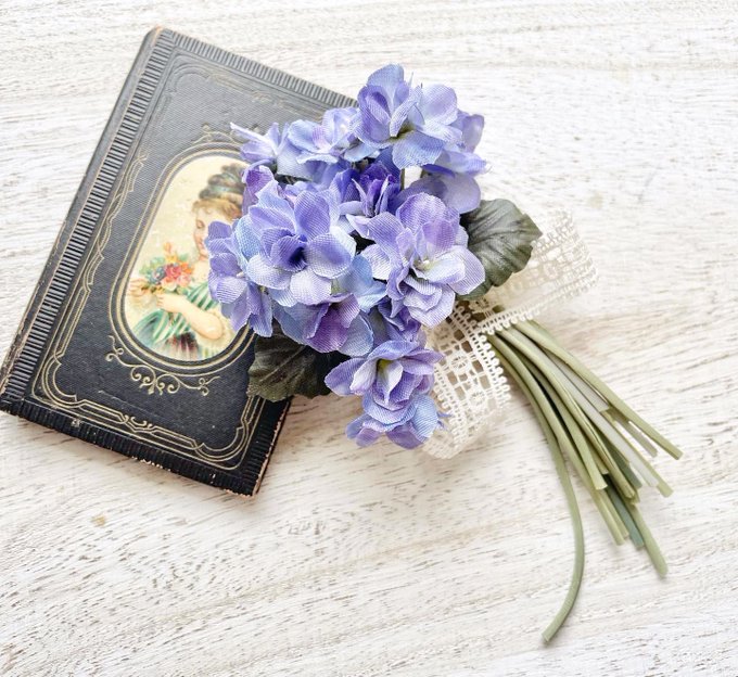 コサージュのtwitterイラスト検索結果 コサージュのtwitterイラスト検索結果