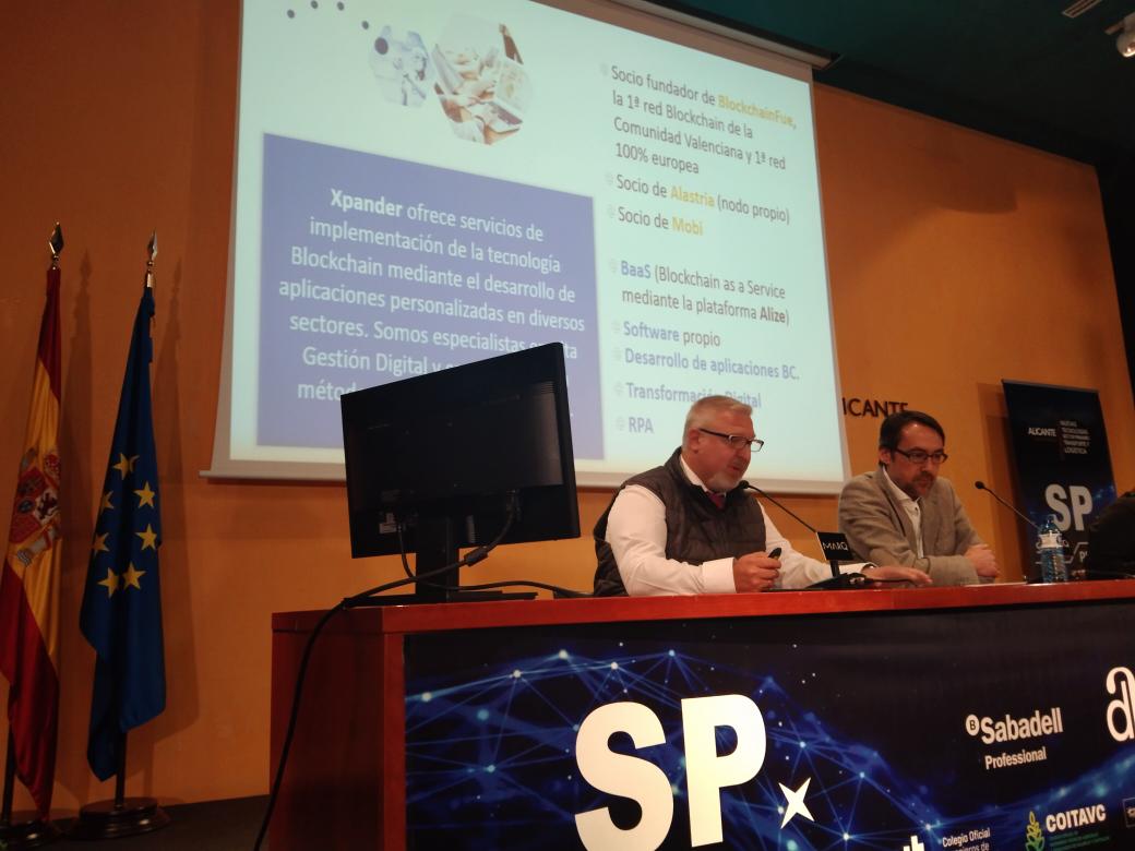 Análisis del segundo caso de éxito en el #SP22
"Trazabilidad del vino mediante Blockchain"  a cargo de Javier Belarte de Xpander  y Fernando Marco de la Cooperativa de Viver
<a href="/marqalicante/">MARQ Alicante</a>
#alicanteinnovación #tecnología #digitalizacion #sectorprimario