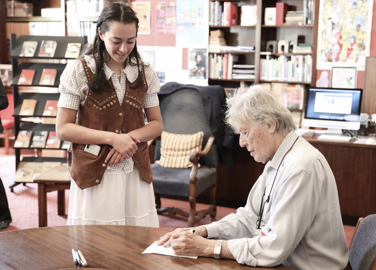 BryanstonSchool's tweet photo. World-renowned playwright Sir Tom Stoppard visited Bryanston this week and answered questions in the Library from our A3 pupils.

Read more here: https://t.co/TQCOdLD7QY @BryLibrary @BryanstonDrama @BryanstonEngli1 https://t.co/32A8KJqNqX