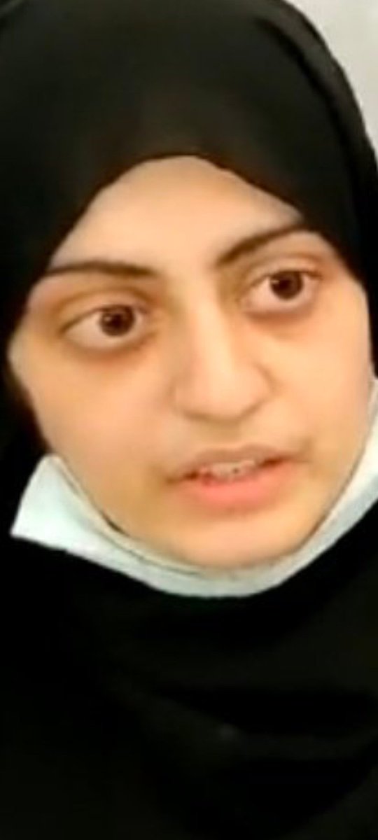 sairaa_creates's tweet photo. Her statement is scripted and according to psychology this girl is threatened with death, if you go through her video you can see she is blinking a lot which shows (fear, Constant recalling from her memory), and her hand gestures show, anxiety, nervousness.#duazahra #DuaZehra https://t.co/CsPJRPigrX