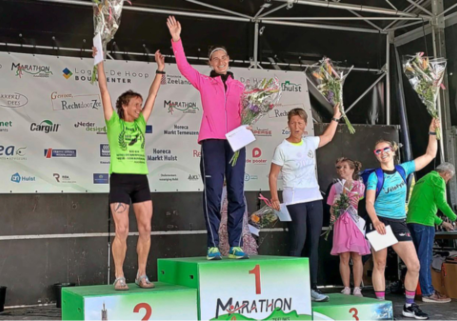 AVC-lid Nienke Kluft eerste vrouw bij de Marathon van Zeeuws-Vlaanderen 
Ondanks een doktersadvies dat ze na een gebroken heup beter geen marathons meer kon lopen, voelde ze zich zo fit dat ze het op 23 april nog eens ging proberen. Lees meer: avcastricum.nl/nieuws?n=500