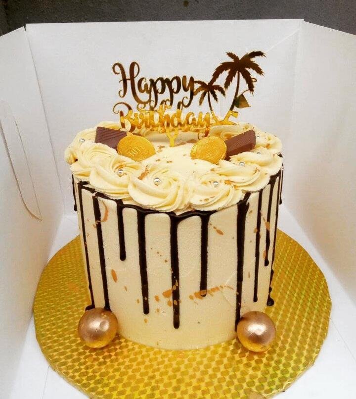 elmeda32's tweet photo. Buttercream goodness 😍
We make sweet treats just for you🥰
Send a dm to place your order
#birthdaycakes #buttercreamcakes #chocolatedrippings #davido #nengi #vanillacake #cakesandtreats #wizkid #cakesinibadan https://t.co/qaLb0lzf2l
