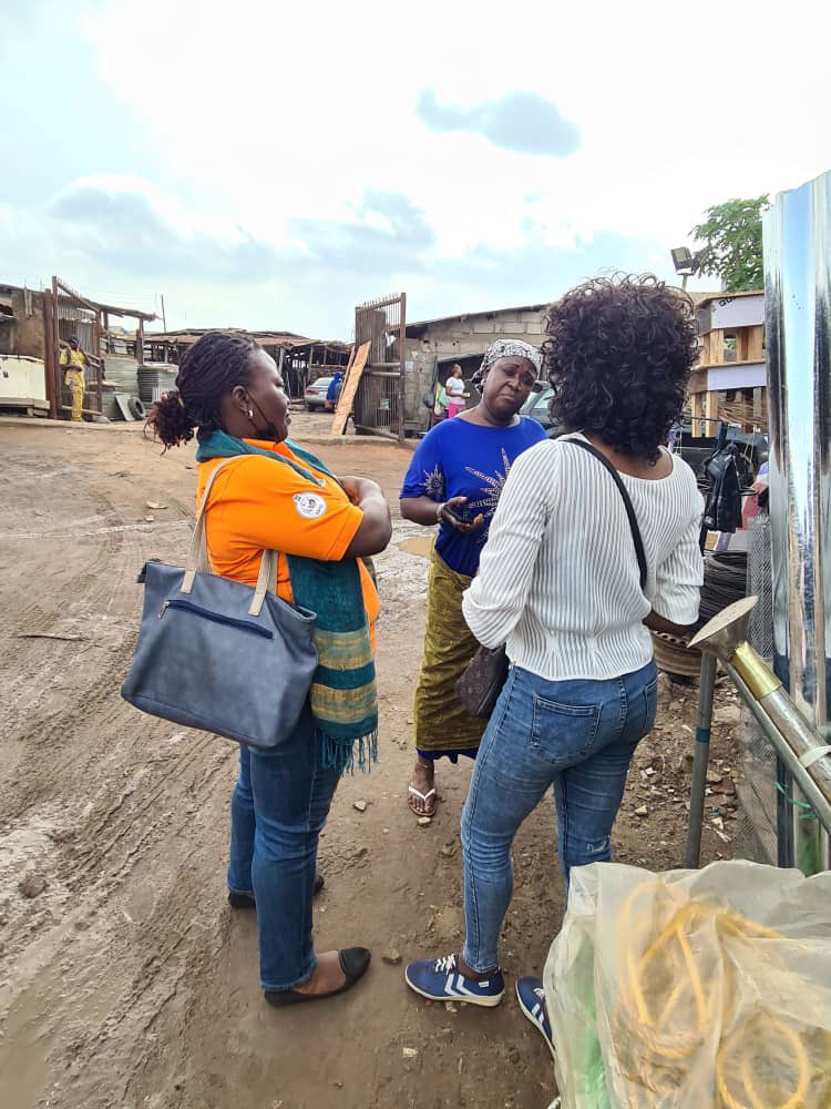 CCSImpact's tweet photo. #PhotographsOfTheDay Research assistants enlightening artisans on the importance of the Ilera-Eko Health Scheme in Isolo.
The Strategic purchasing for family planning (SP4FP) project provides family planning services and product to the citizens of Lagos.
#IleraEko #CCSImpact https://t.co/T89T8Wg4py