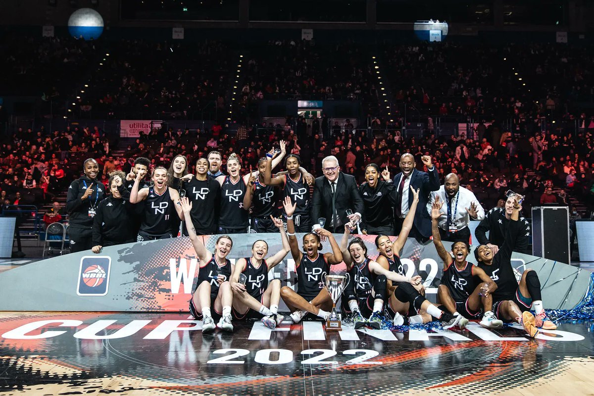 StandardIssueUK's tweet image. In this week's Jenny Off The Blocks, @inspireajen chats to @LeahMcDerment of the @LondonLions about their incredible undefeated season, and the growth of basketball in the UK. bit.ly/36Oai2N