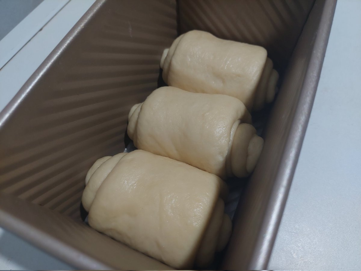 l2abbitJr's tweet image. ในวันที่อยากกินขนมปัง แต่ หาร้านถูกใจไม่ได้ ก็ทำเองไปเลยสิครับ